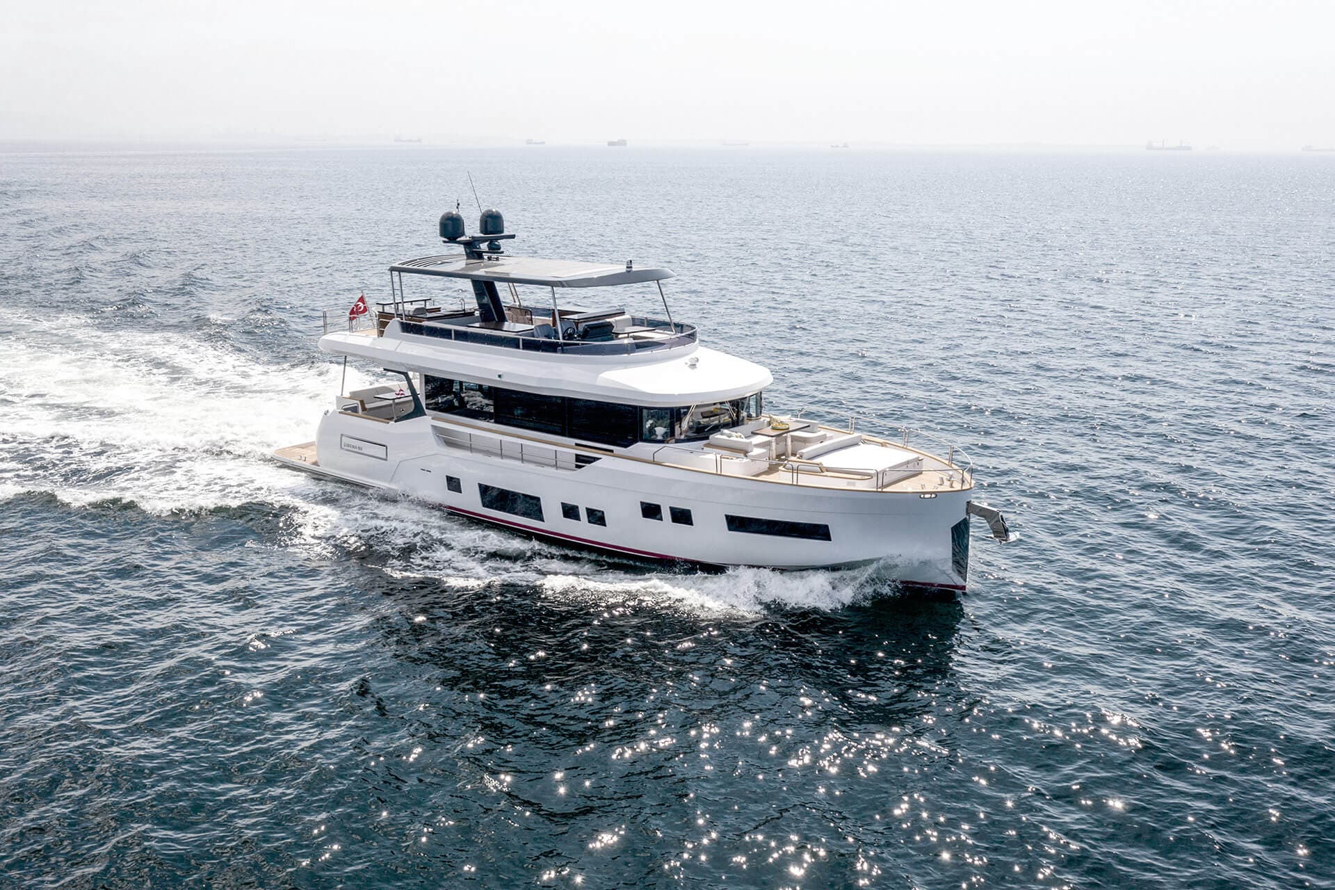 Sirena 68 en navigation, vue trois-quarts avant